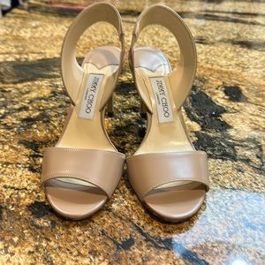 Beautiful nude jimmy choo sling back. Size 36 1/2 (6 1/2)